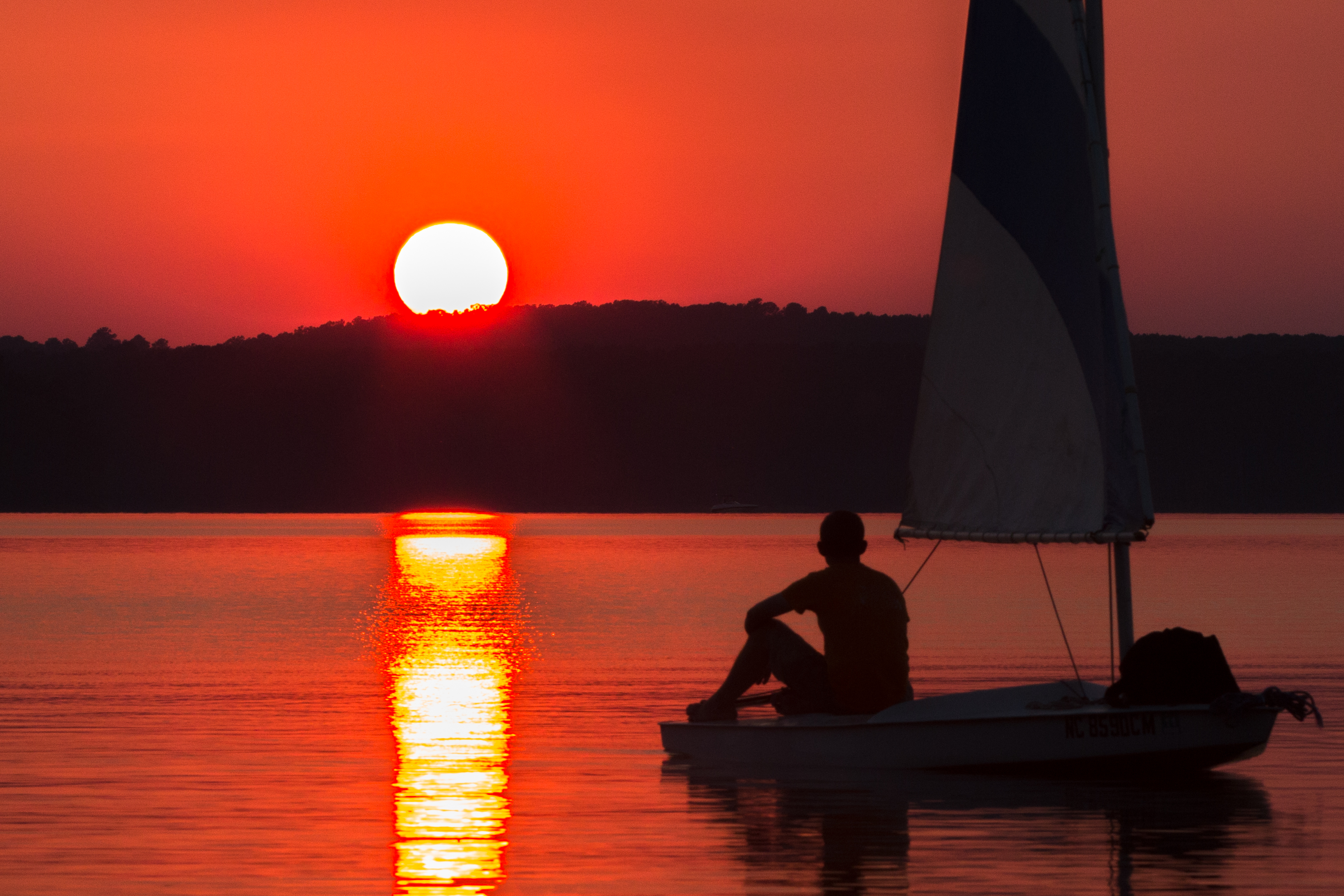 SAILBOAT SIT